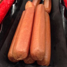 HOT DOGS